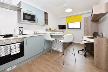 1 bed studio, Gorgie Road, Gorgie, Edinburgh, EH112BF - Image 2